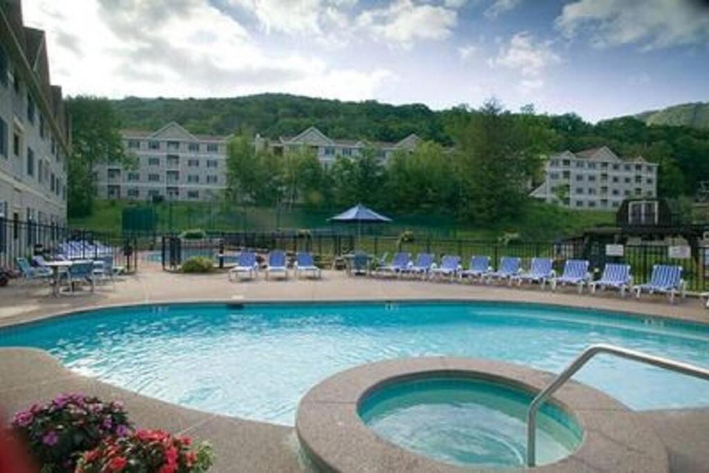 Ski On Off 1Br Suite 1St Flr Sleeps 4 Jiminy Peak Hancock Exteriér fotografie